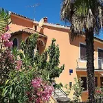 Apartment Clara 3 *